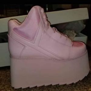 Y.R.U. Pink Qozmo 2 Platform Sneakers